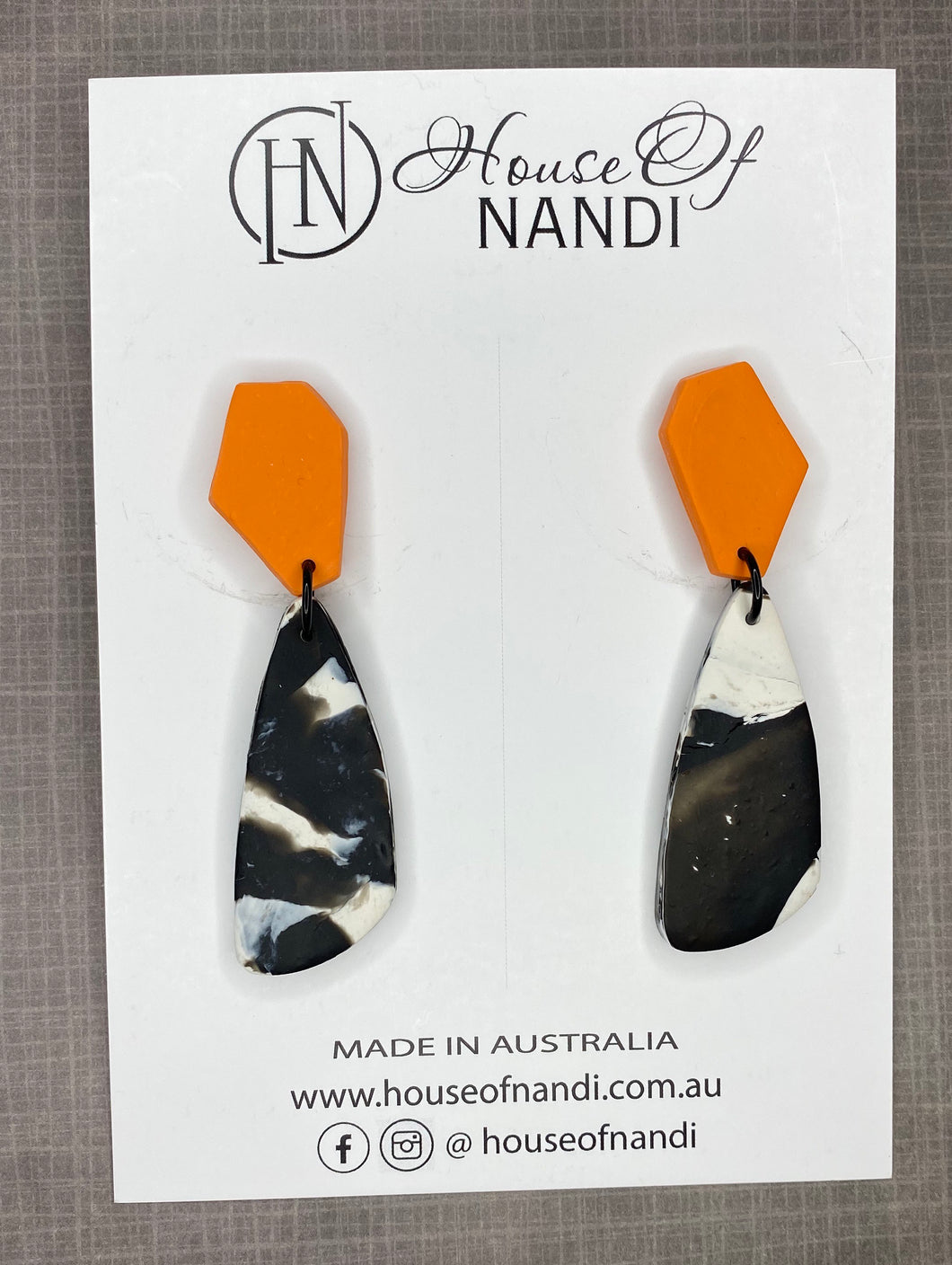 Marble Monarchy - Geometric convex dangles